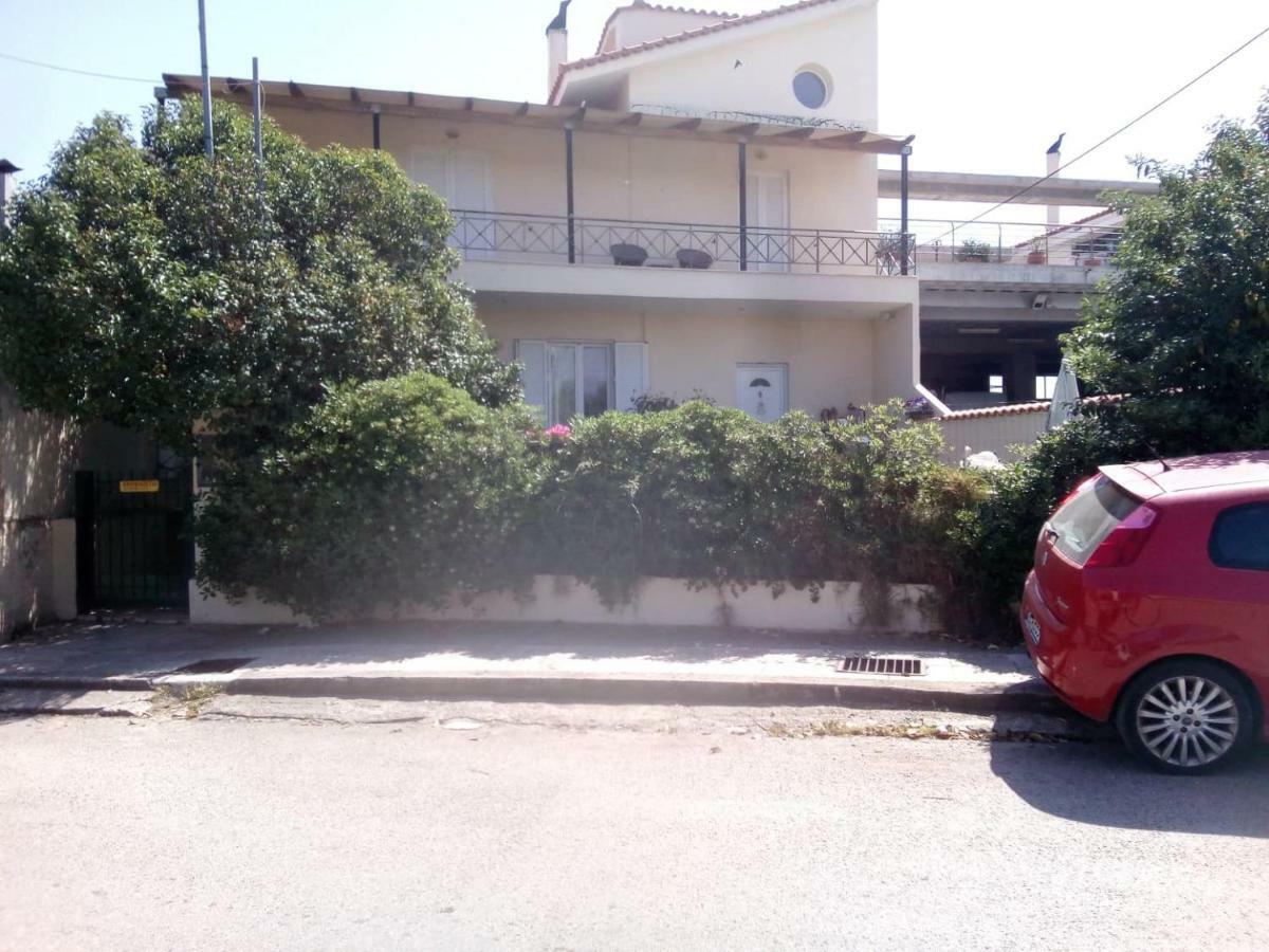 Αpartment At The Entrance Of The City Dimitropoulos Aigio Eksteriør billede